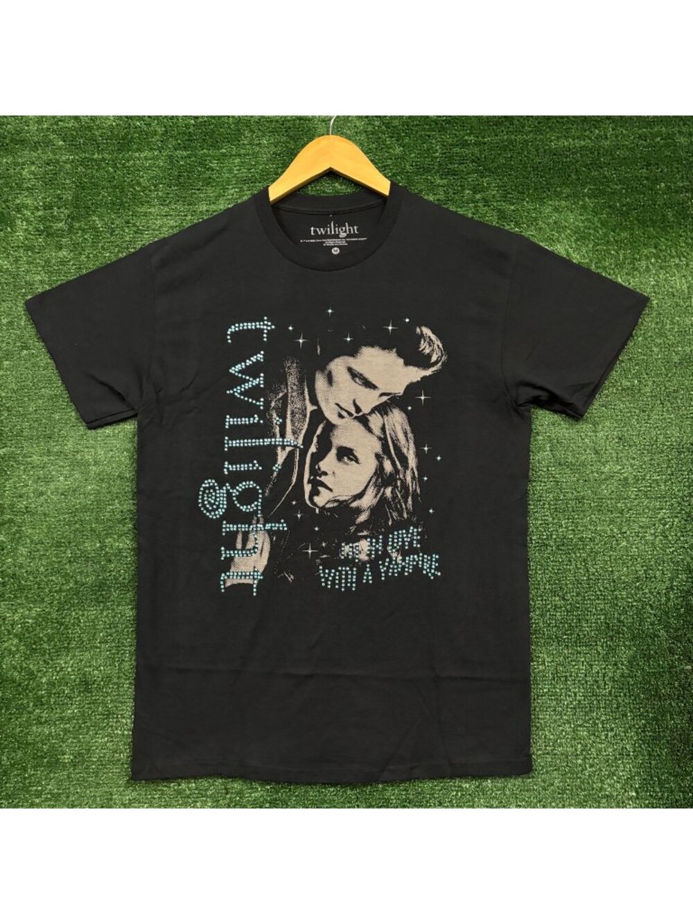 The Twilight Saga I'm In Love With a Vampire T-Shirt Size Medium